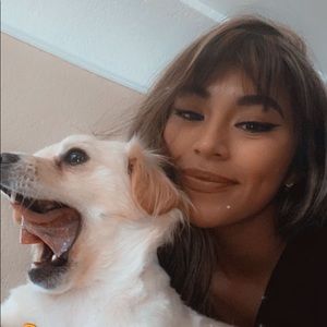 Meet your Posher, Daniela